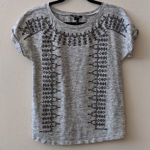 Nic + Zoe embroidered top